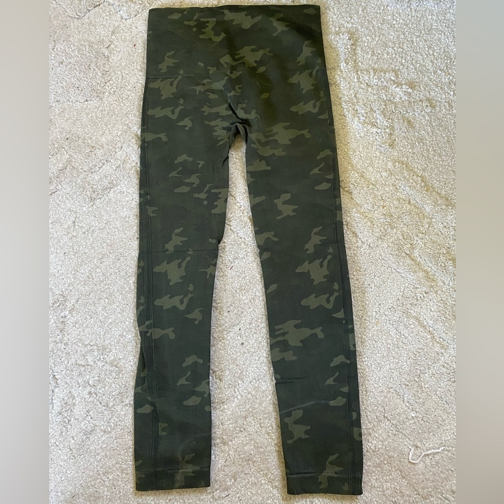 Bagatelle Seamless Camo Leggings